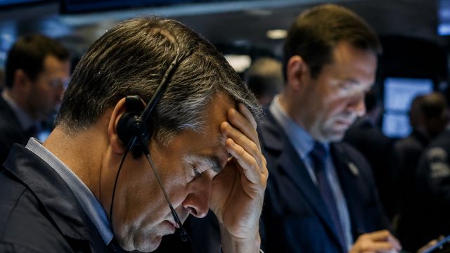 Tech Stocks Plunge: Market Rep